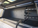 Estante lateral con cocina de camping, mesa y repisa para cúpula o canopy de camioneta - Imagen 2
